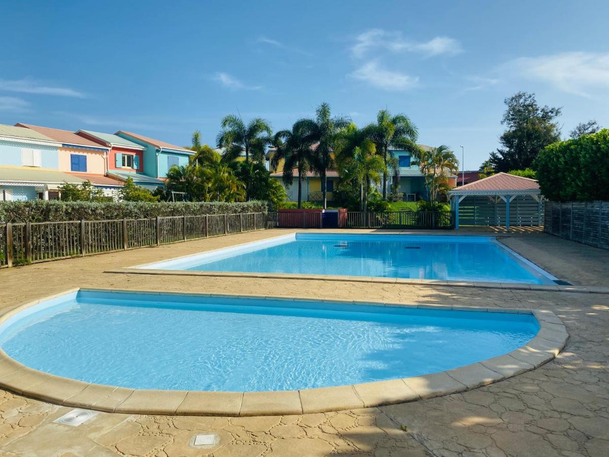 Maison Mitoyenne , Piscine,Citerne, Jardin, Parking, Plage Ле Госие Екстериор снимка